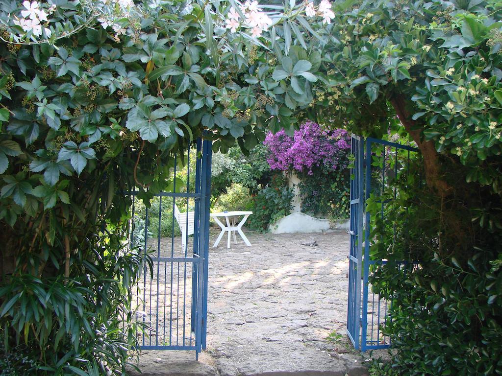 Agriturismo Su Tiresi Кала-Гононе Экстерьер фото